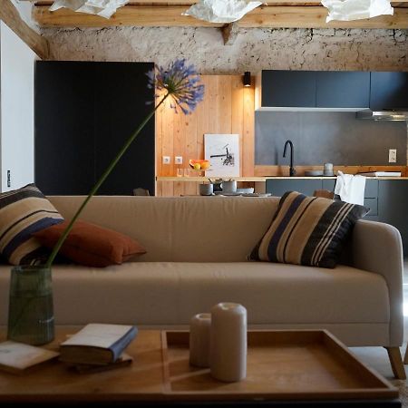 Can Tat, Loft In A Old Coach House Sant Jordi Desvalls Ngoại thất bức ảnh